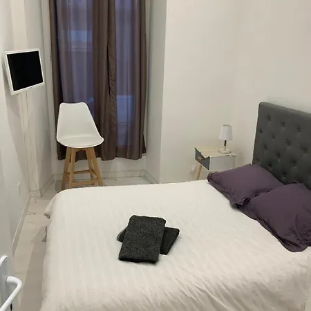 Gustave Apartment Nice
