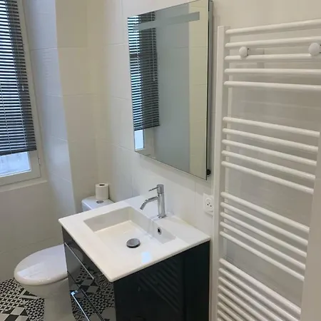 Gustave Apartment *